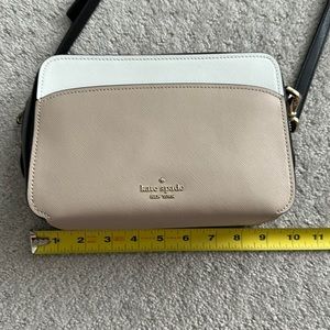 Kate spade lauryn camera bag